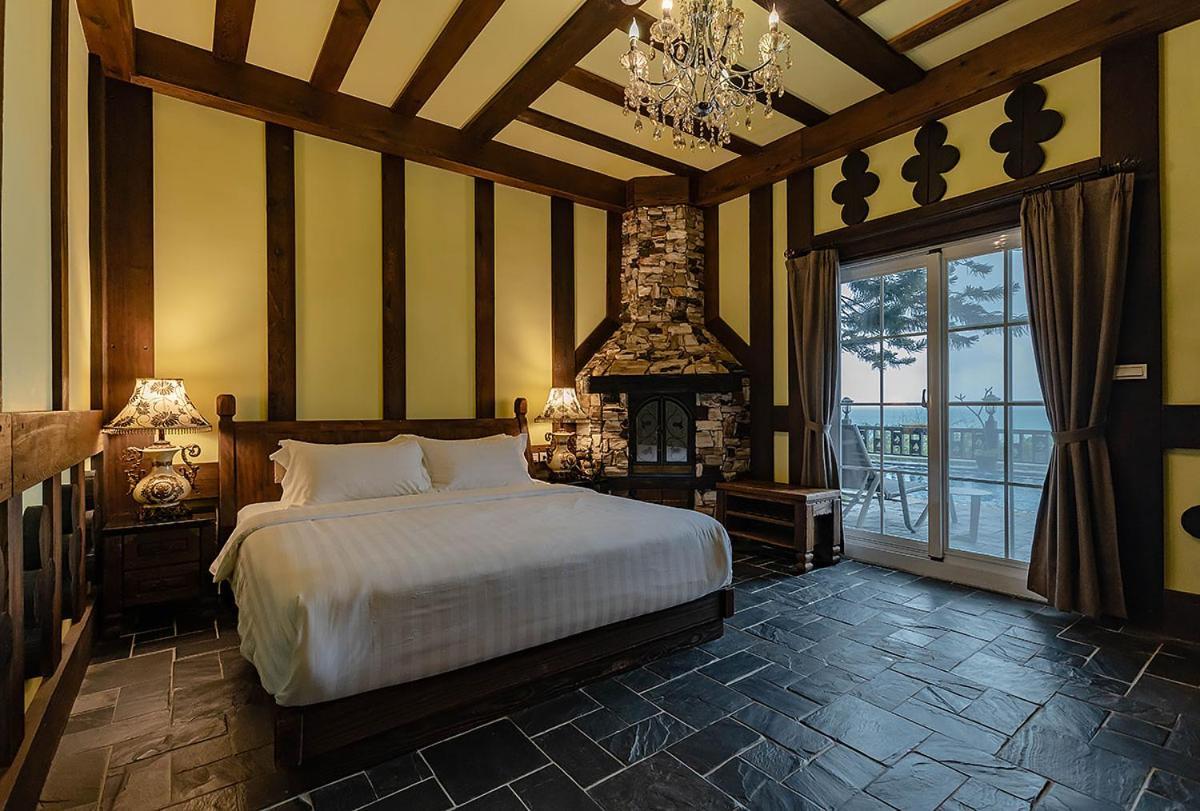 Tudor Dynasty Homestay Shoufeng Exteriör bild