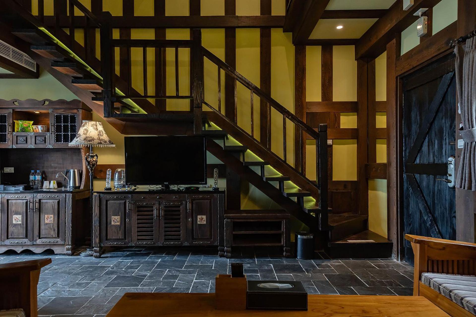 Tudor Dynasty Homestay Shoufeng Exteriör bild
